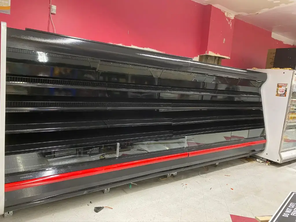 Used Hussmann Meat Case M5X / 12 ft