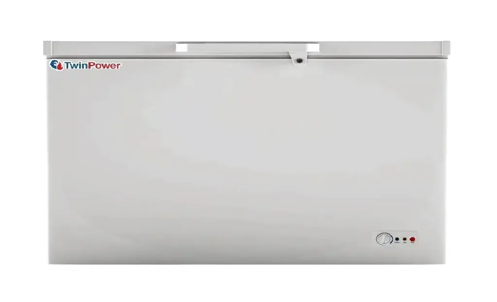 Chest Freezer  / 5ft