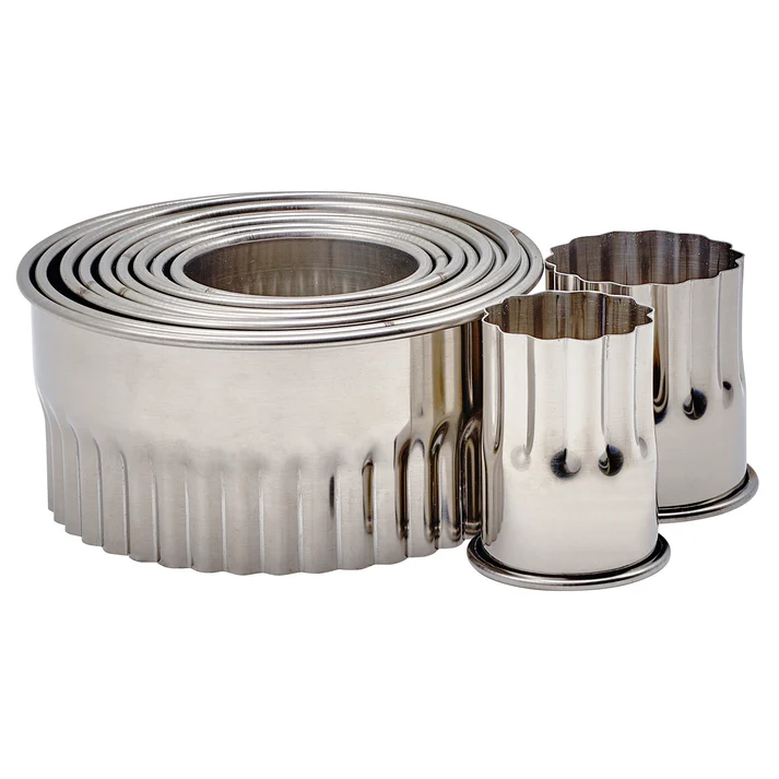 Round Cookie Cutter Set, 11 Piece, Stainless Steel - Fluted, 2"